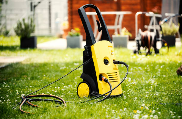 Best Pool Deck Cleaning  in Harper, TX